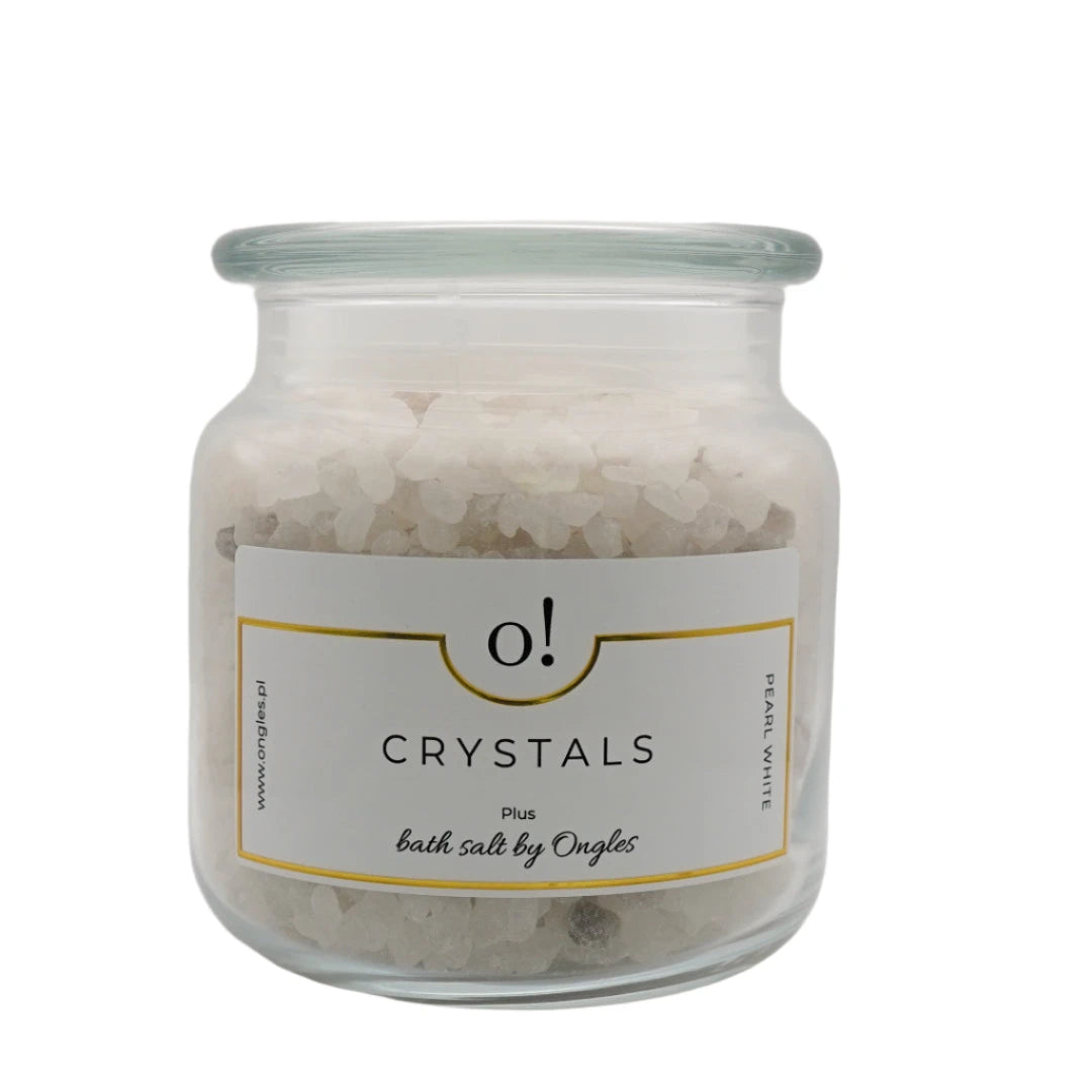  Produkt Czarne Piżmo, Sól do Kąpieli, Kryształki Ongles (600 g) w eleganckim, przezroczystym opakowaniu. Luksusowa sól kąpielowa o zmysłowym zapachu czarnego piżma, idealna do relaksujących kąpieli i pielęgnacji skóry. Doskonały wybór na prezent lub codzienny rytuał odprężenia.
